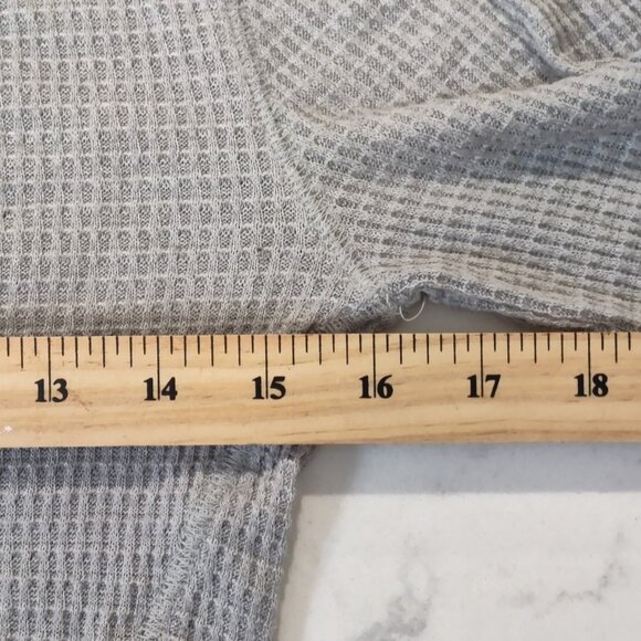 Free People Shirt Womens Sz L Gray One of the Girls Henley Waffle Long Sleeve - Picture 7 of 11